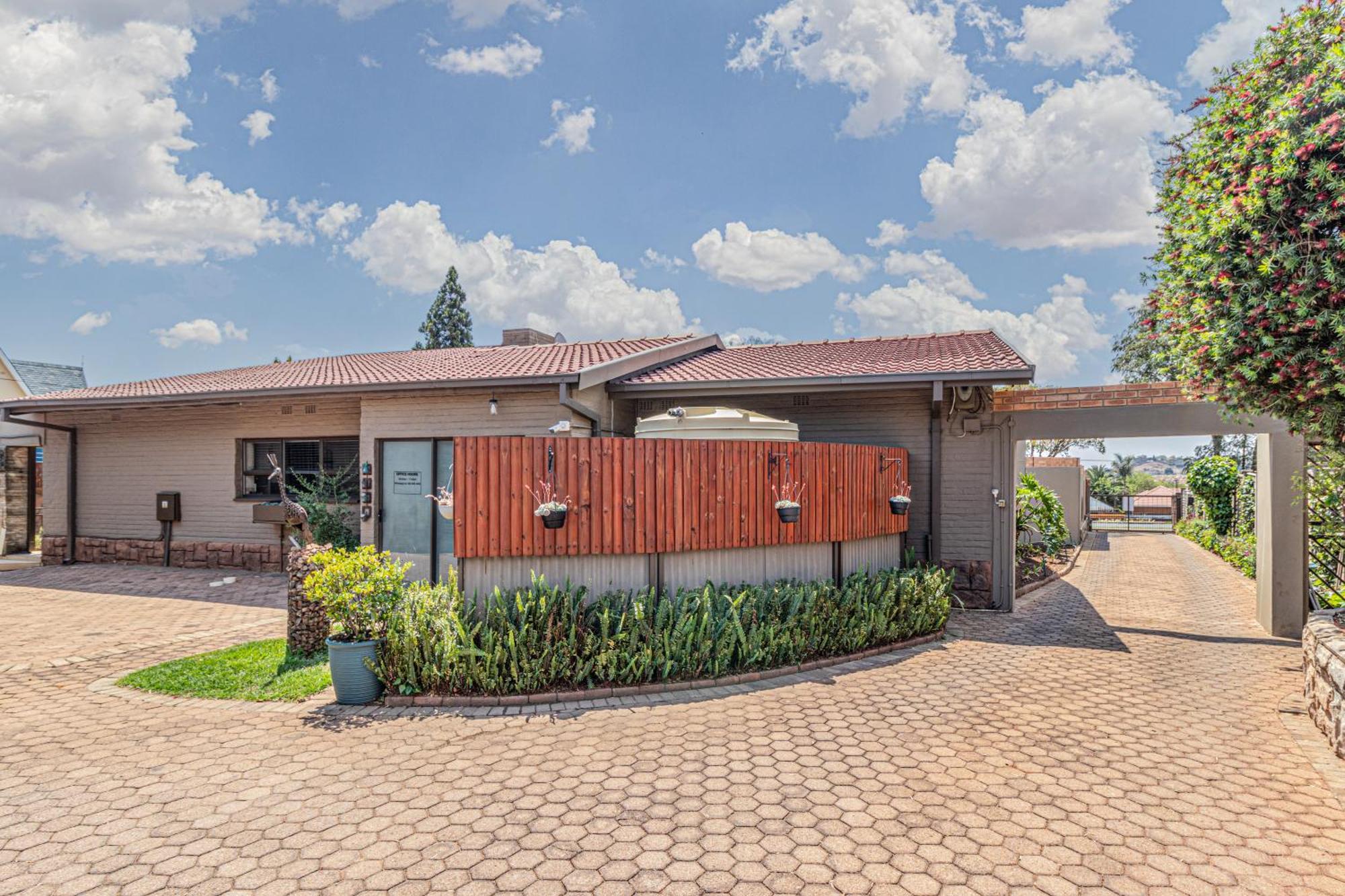 Gold Crest Guesthouse Roodepoort Dış mekan fotoğraf