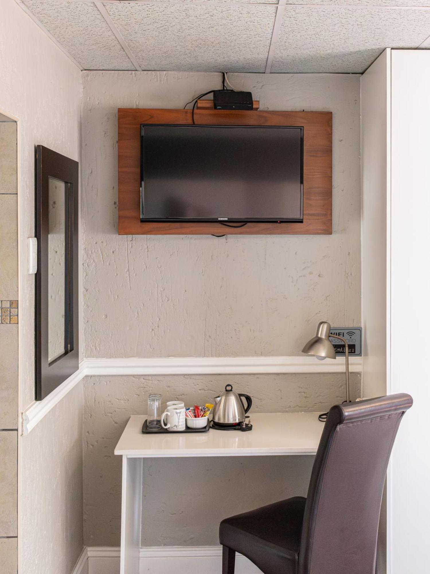 Gold Crest Guesthouse Roodepoort Dış mekan fotoğraf