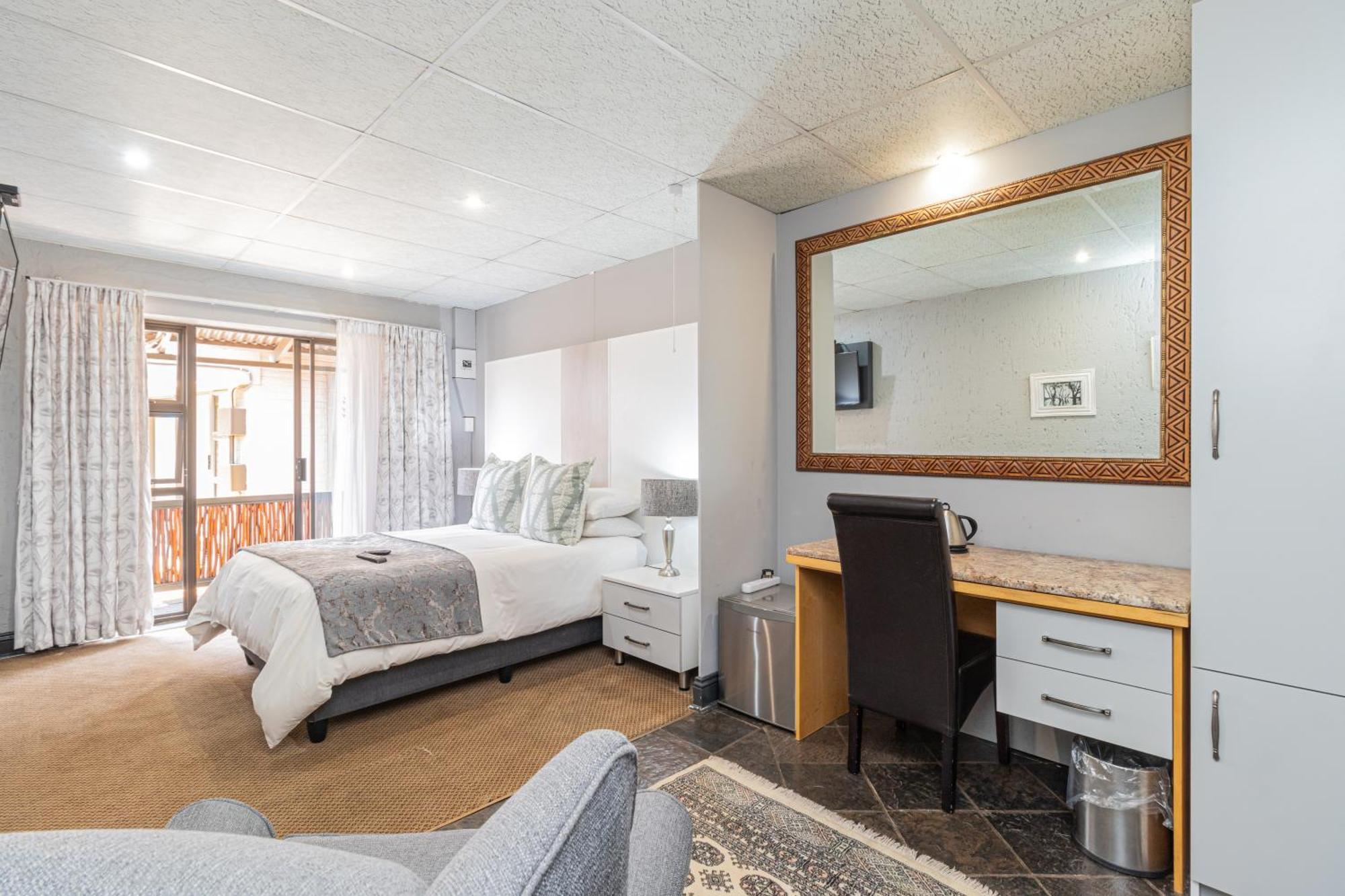 Gold Crest Guesthouse Roodepoort Dış mekan fotoğraf