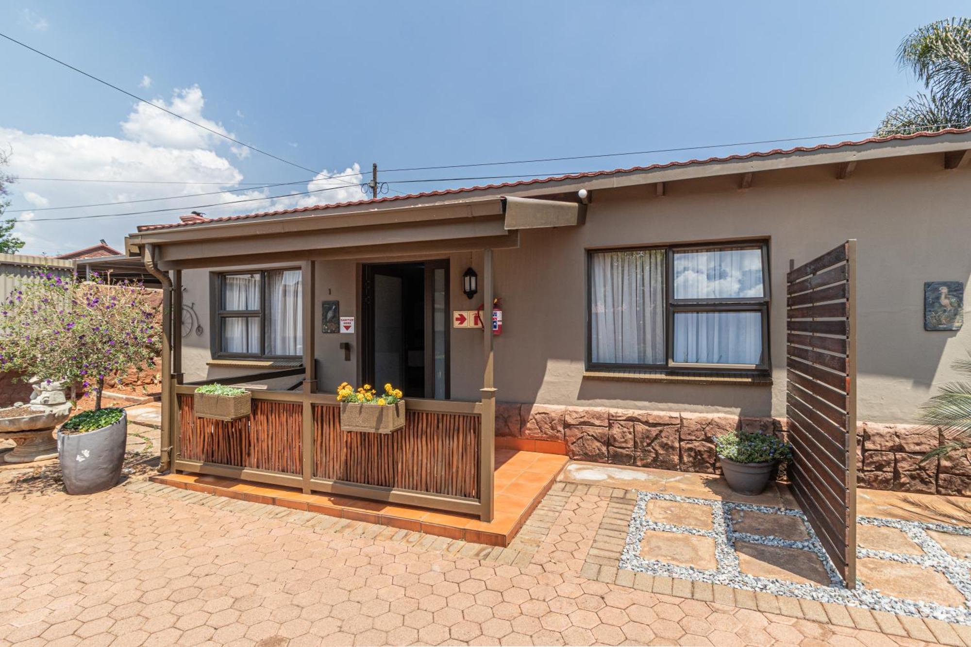Gold Crest Guesthouse Roodepoort Dış mekan fotoğraf